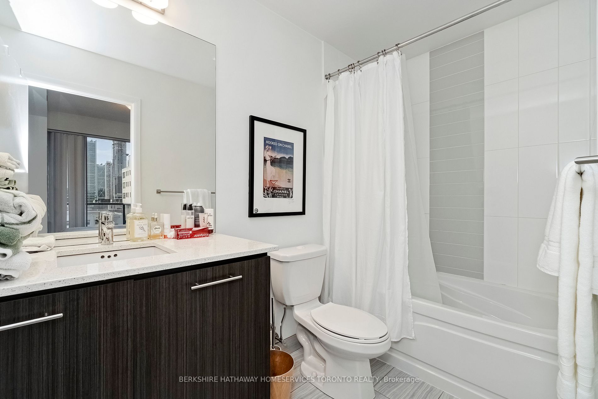 435 Richmond St W, #808