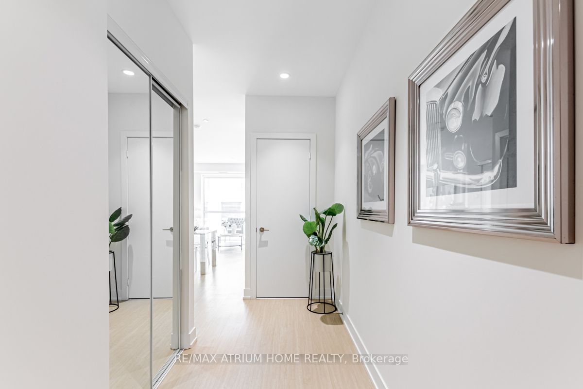 7 Grenville St, #512
