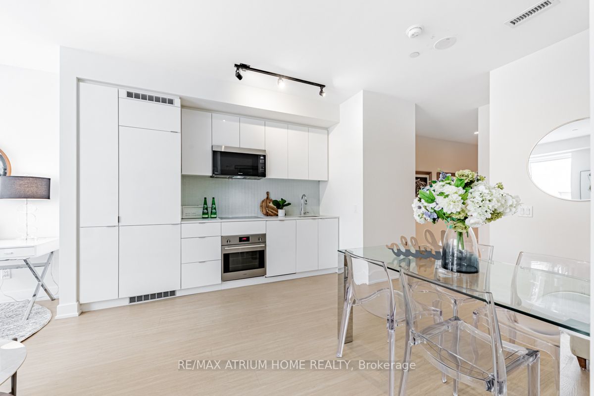 7 Grenville St, #512