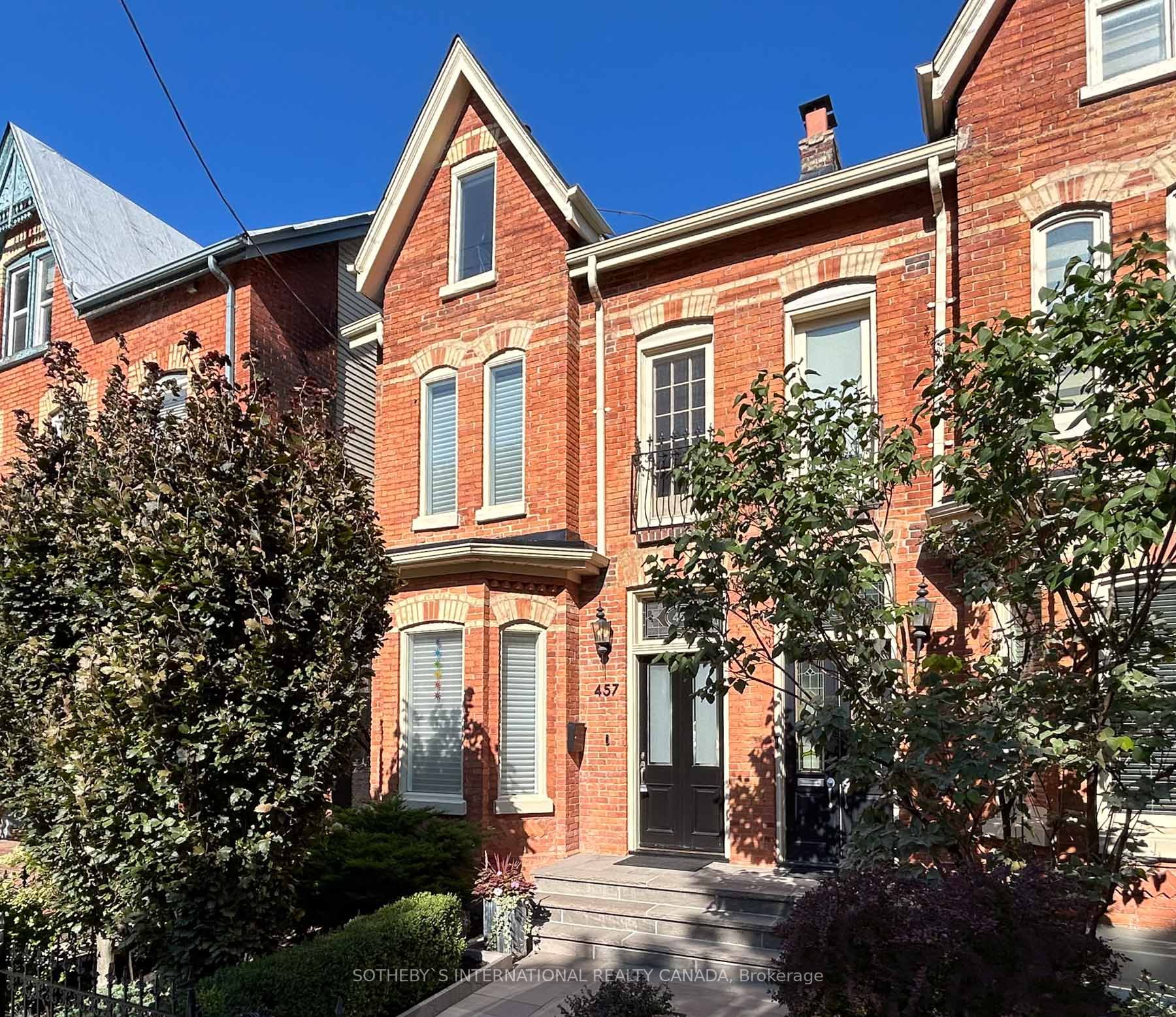 457 Sackville St