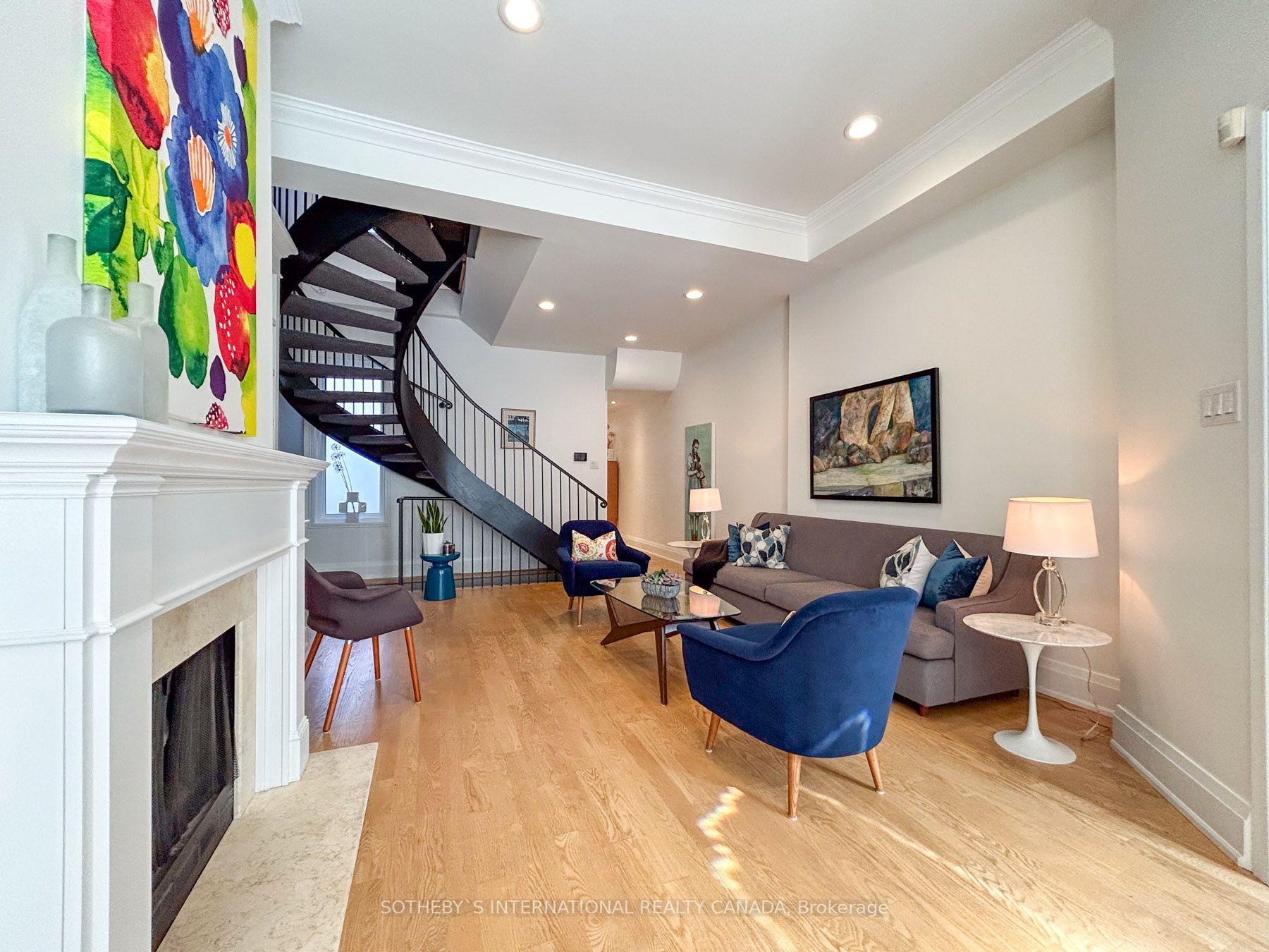 457 Sackville St