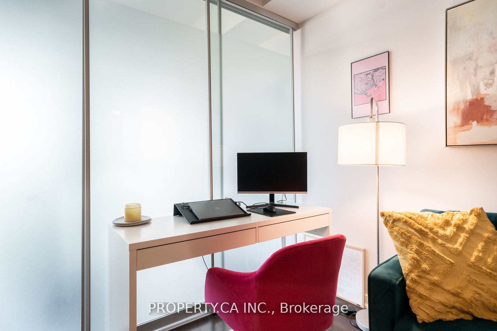 12 York St, #3408