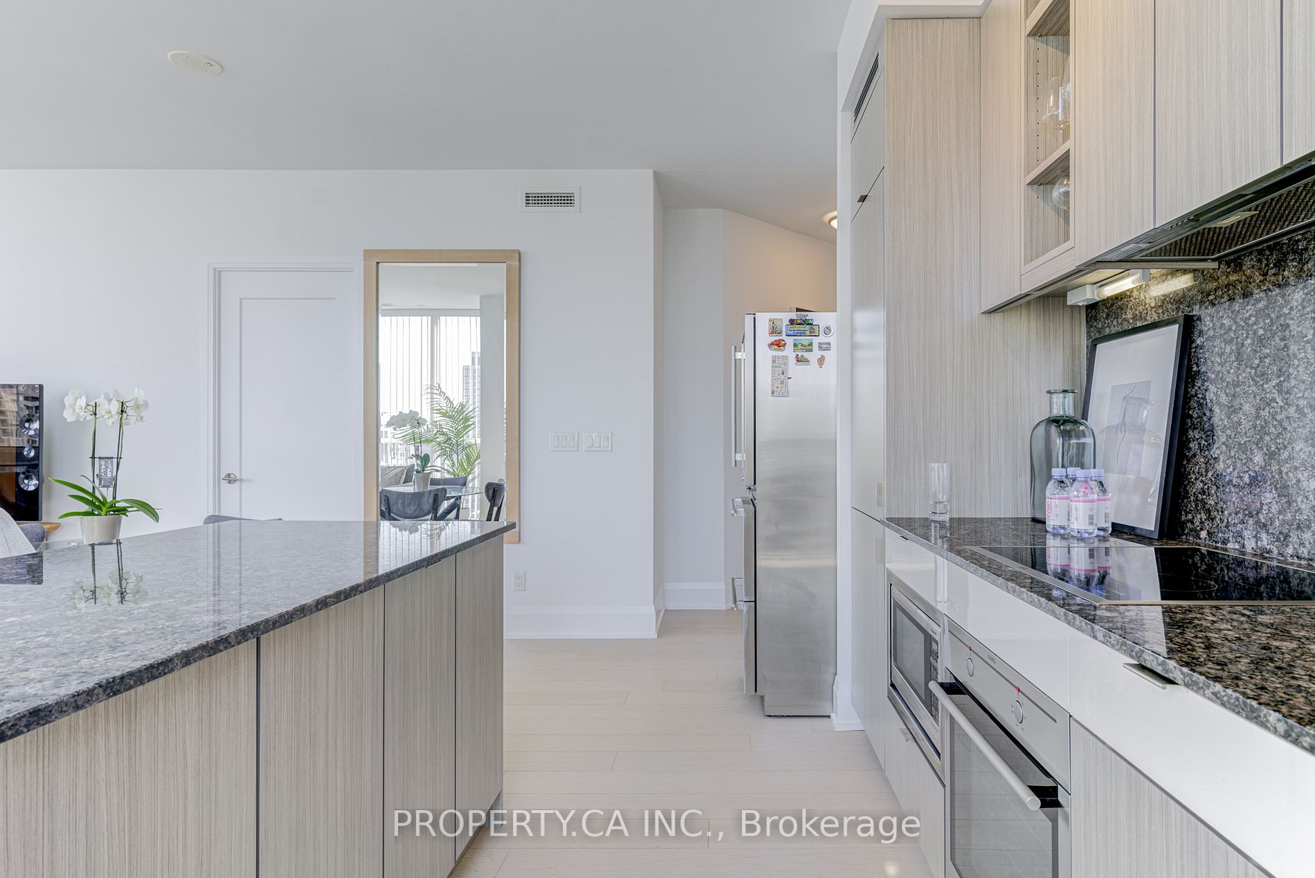 101 Erskine Ave, #3010