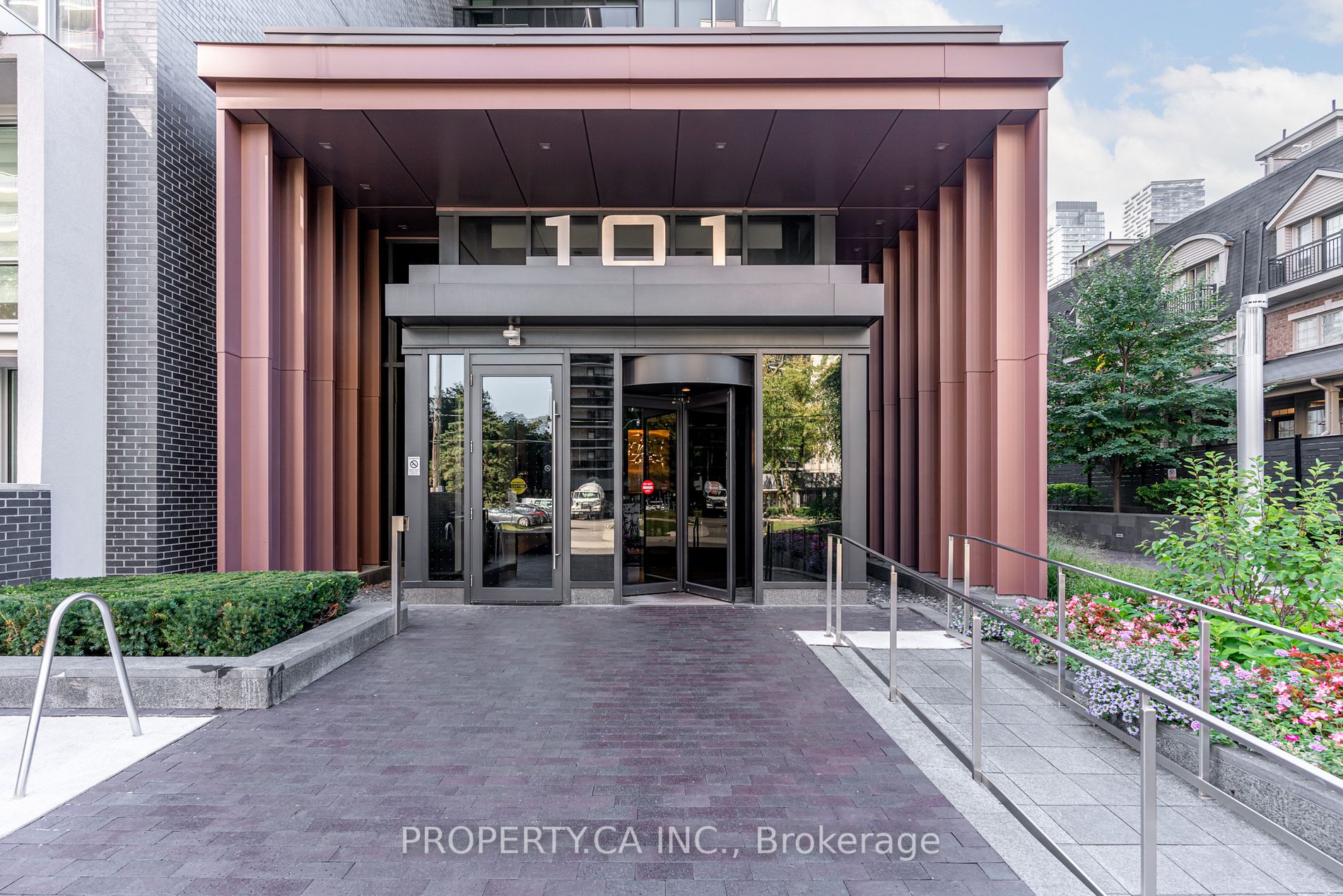 101 Erskine Ave, #3010