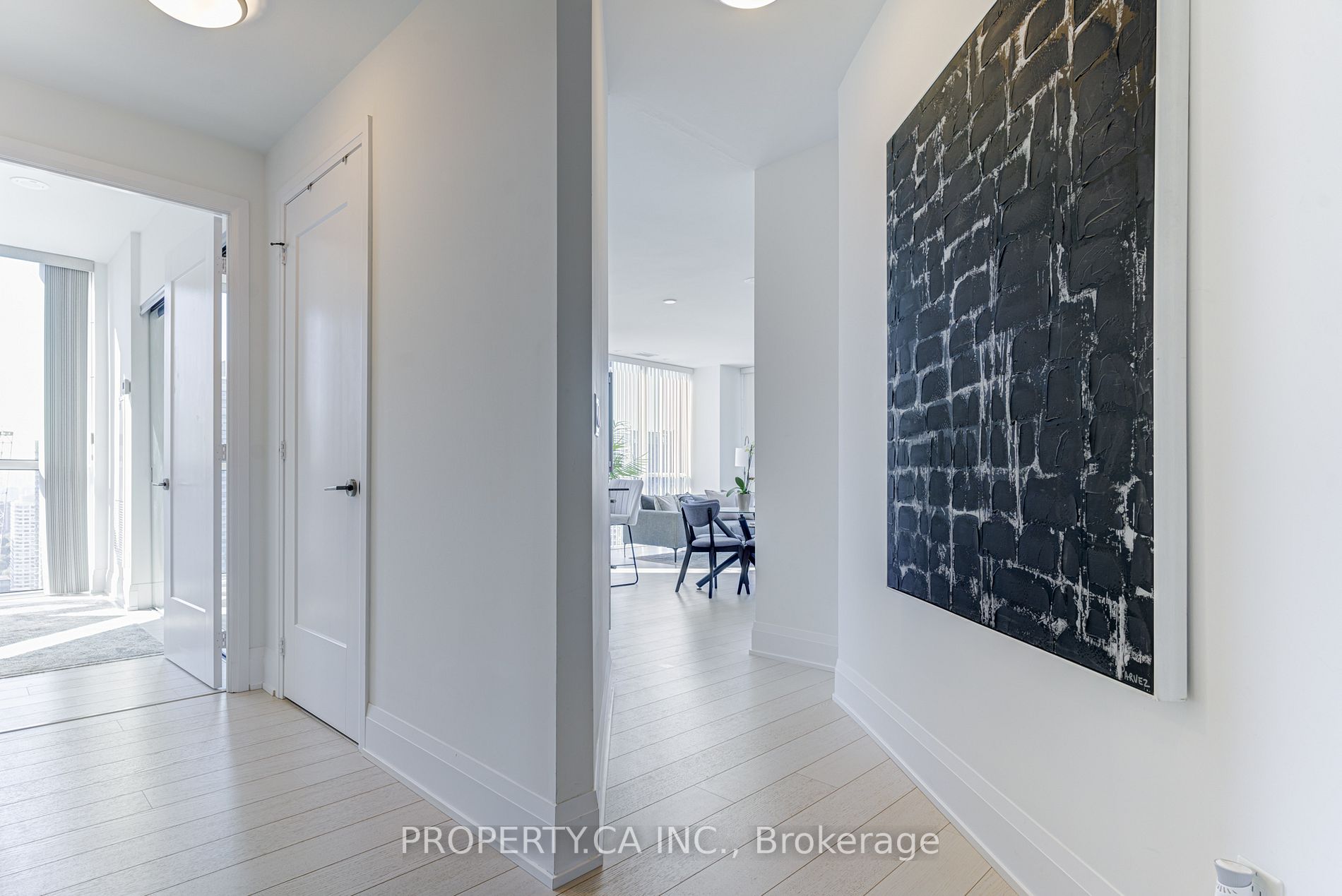 101 Erskine Ave, #3010