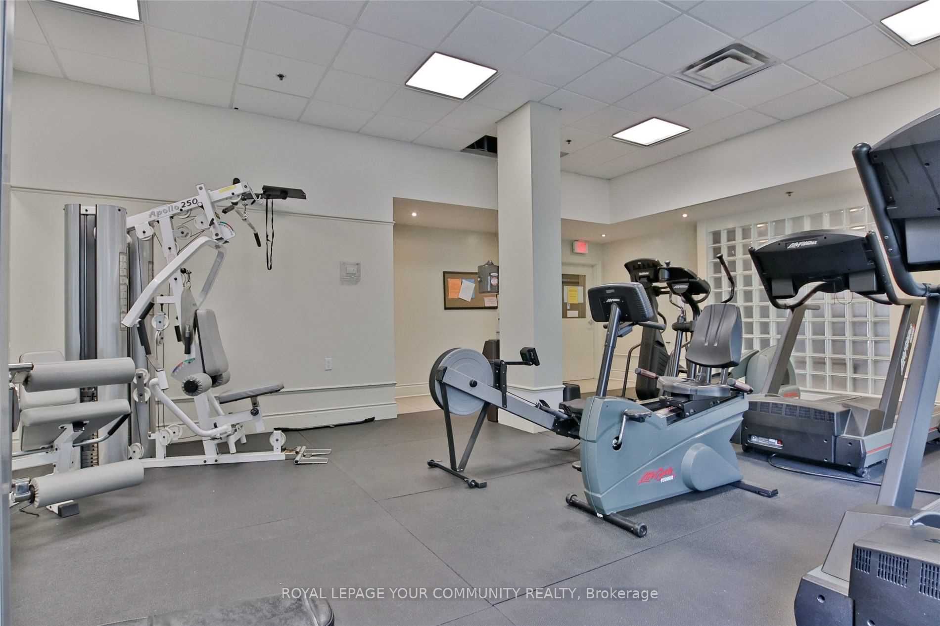 890 Sheppard Ave W, #517