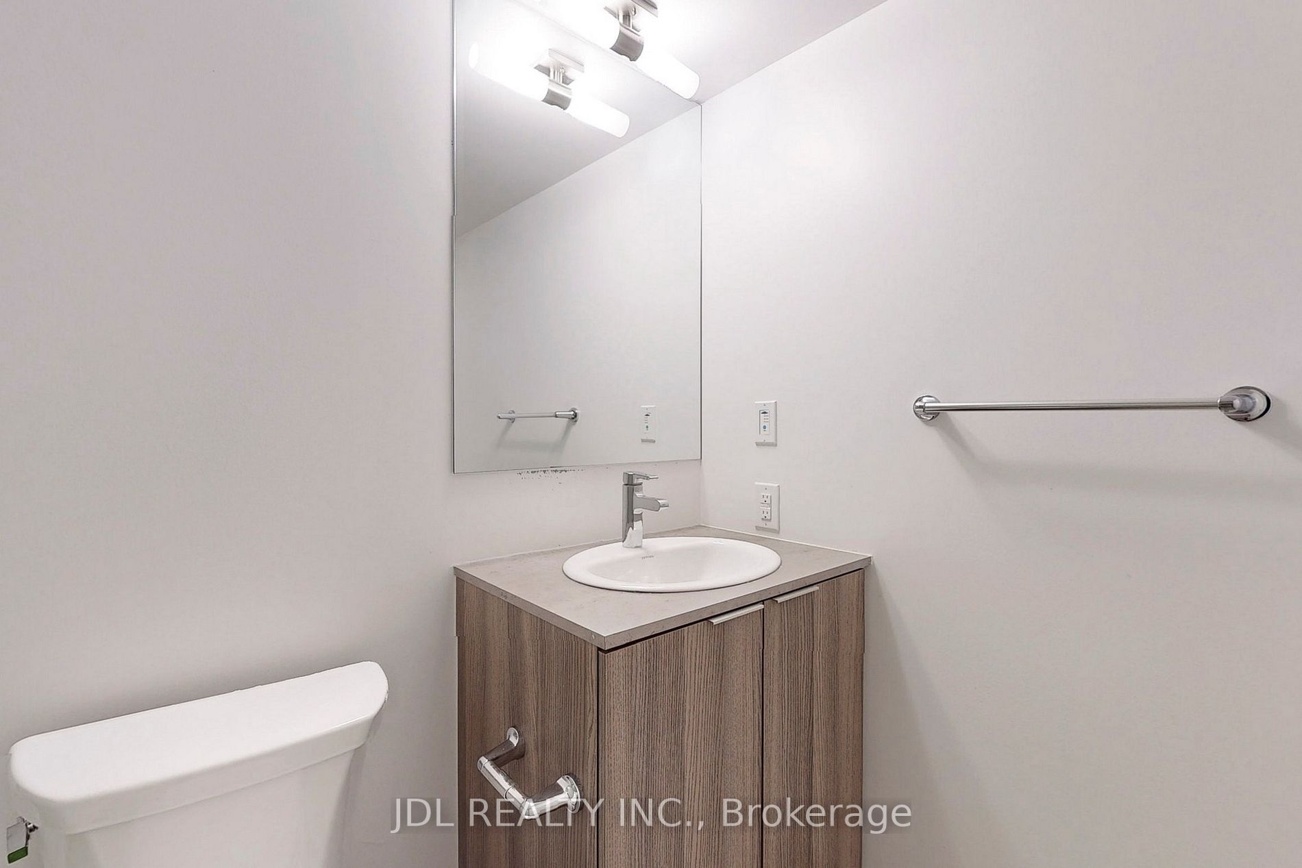 955 Bay Street, #1709
