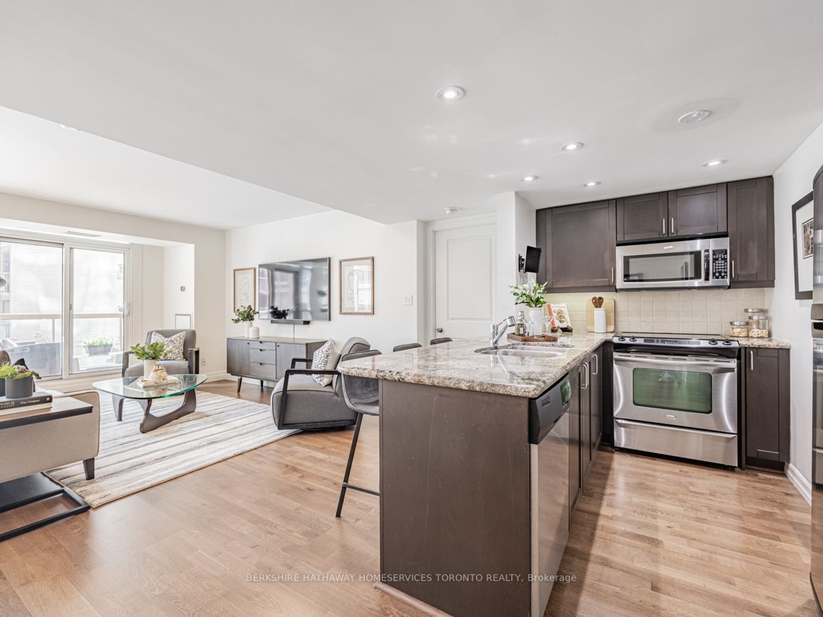 900 Mount Pleasant Rd, #209