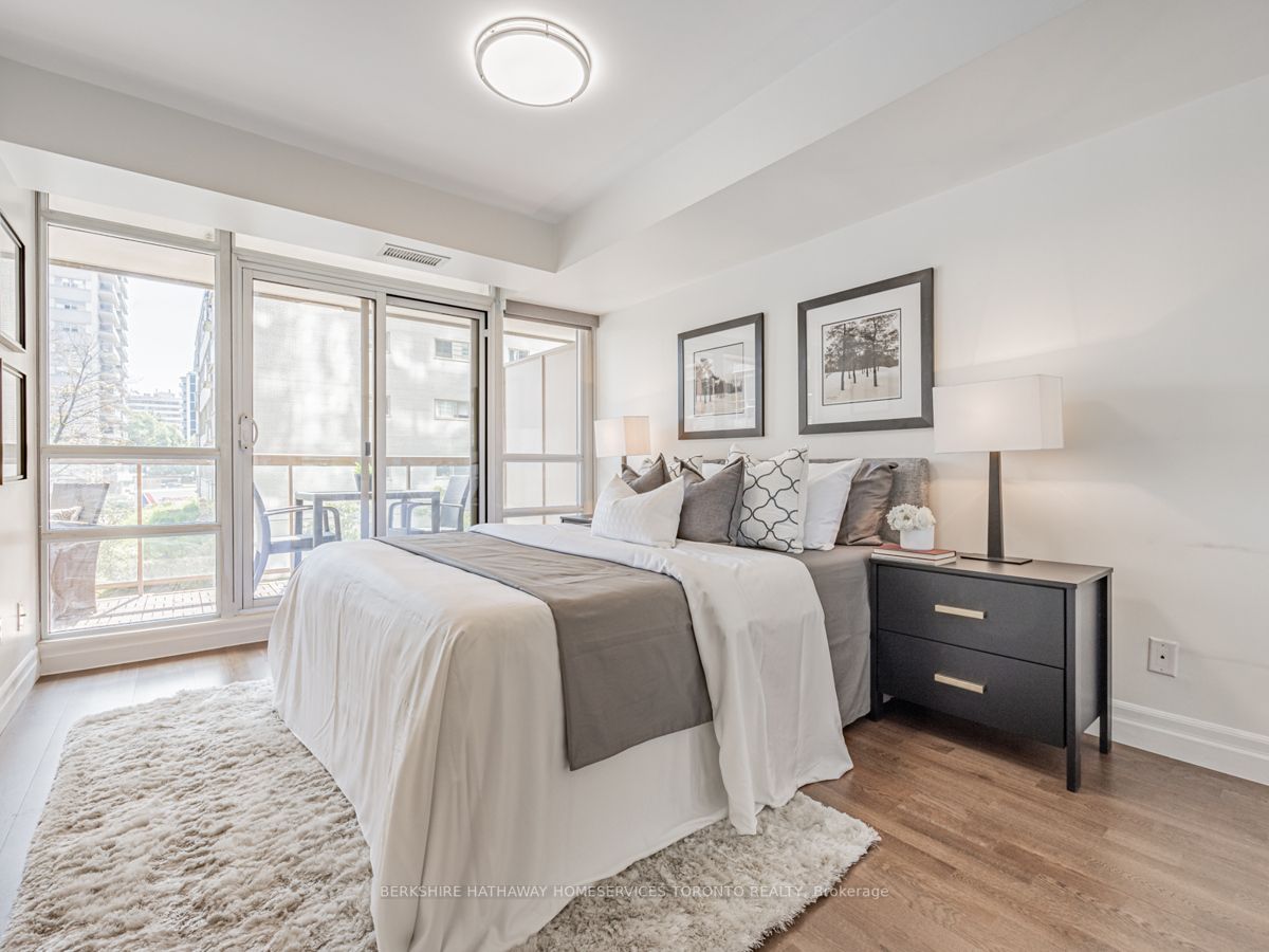 900 Mount Pleasant Rd, #209