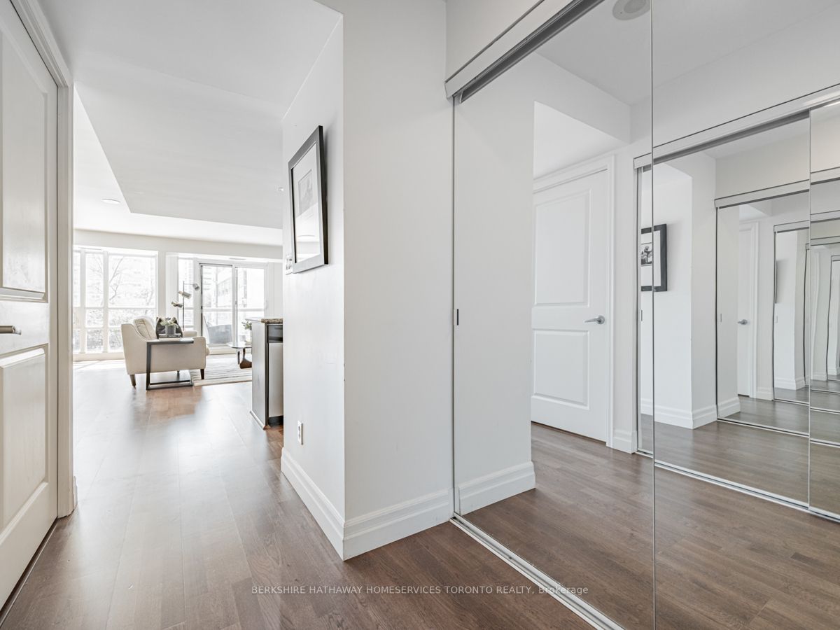 900 Mount Pleasant Rd, #209