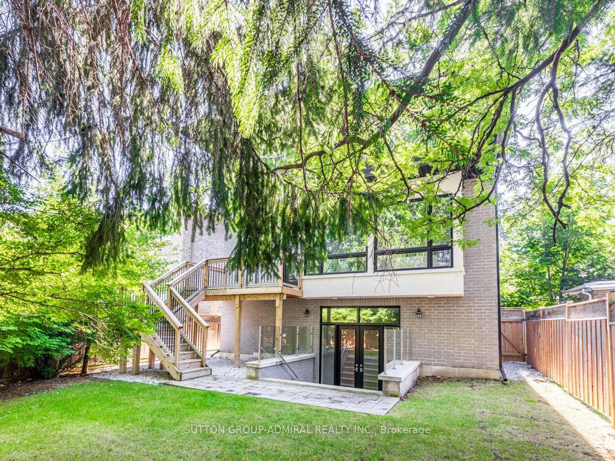 476 Deloraine Ave