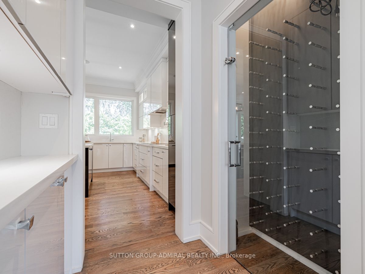 476 Deloraine Ave