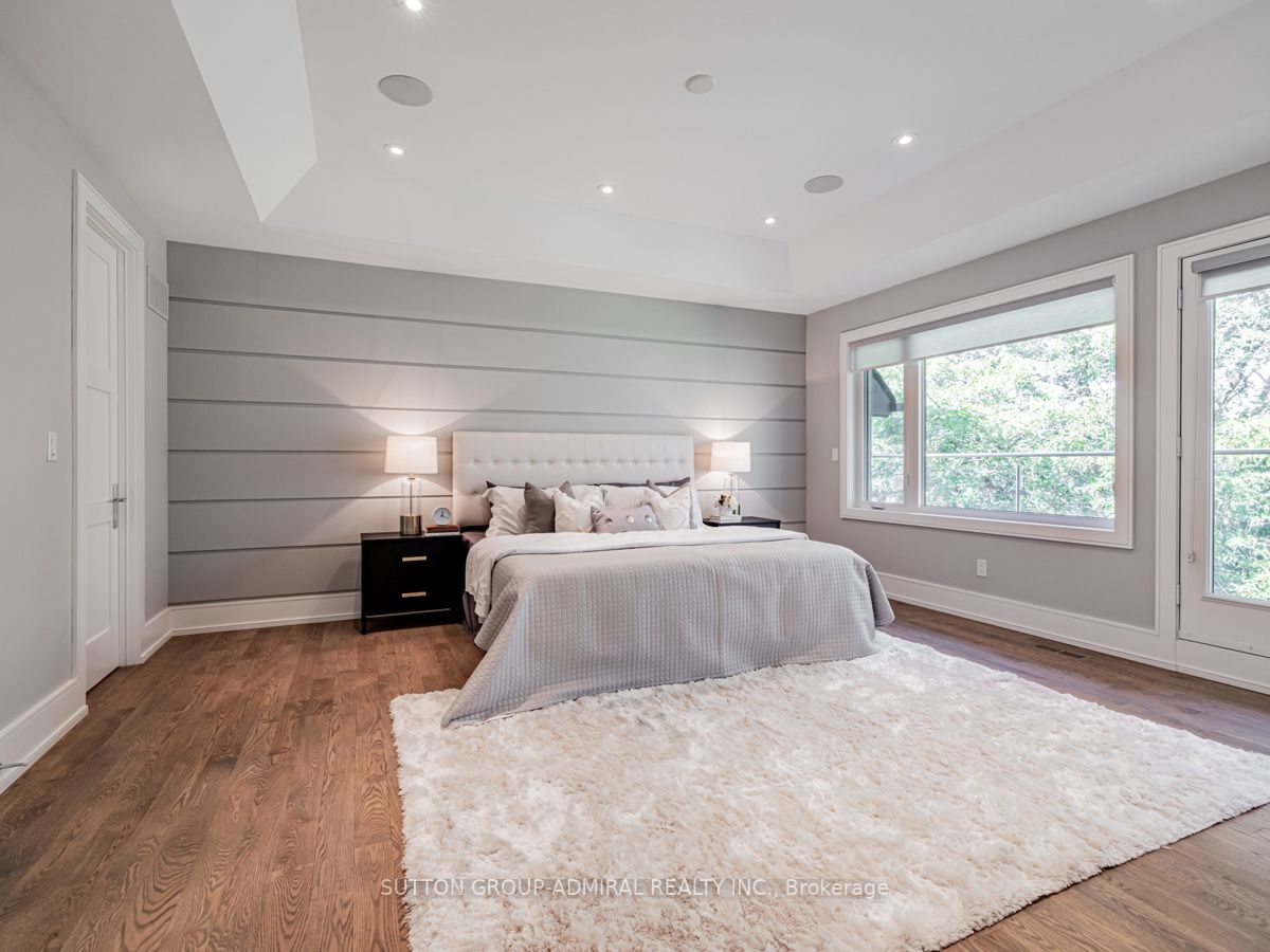 476 Deloraine Ave