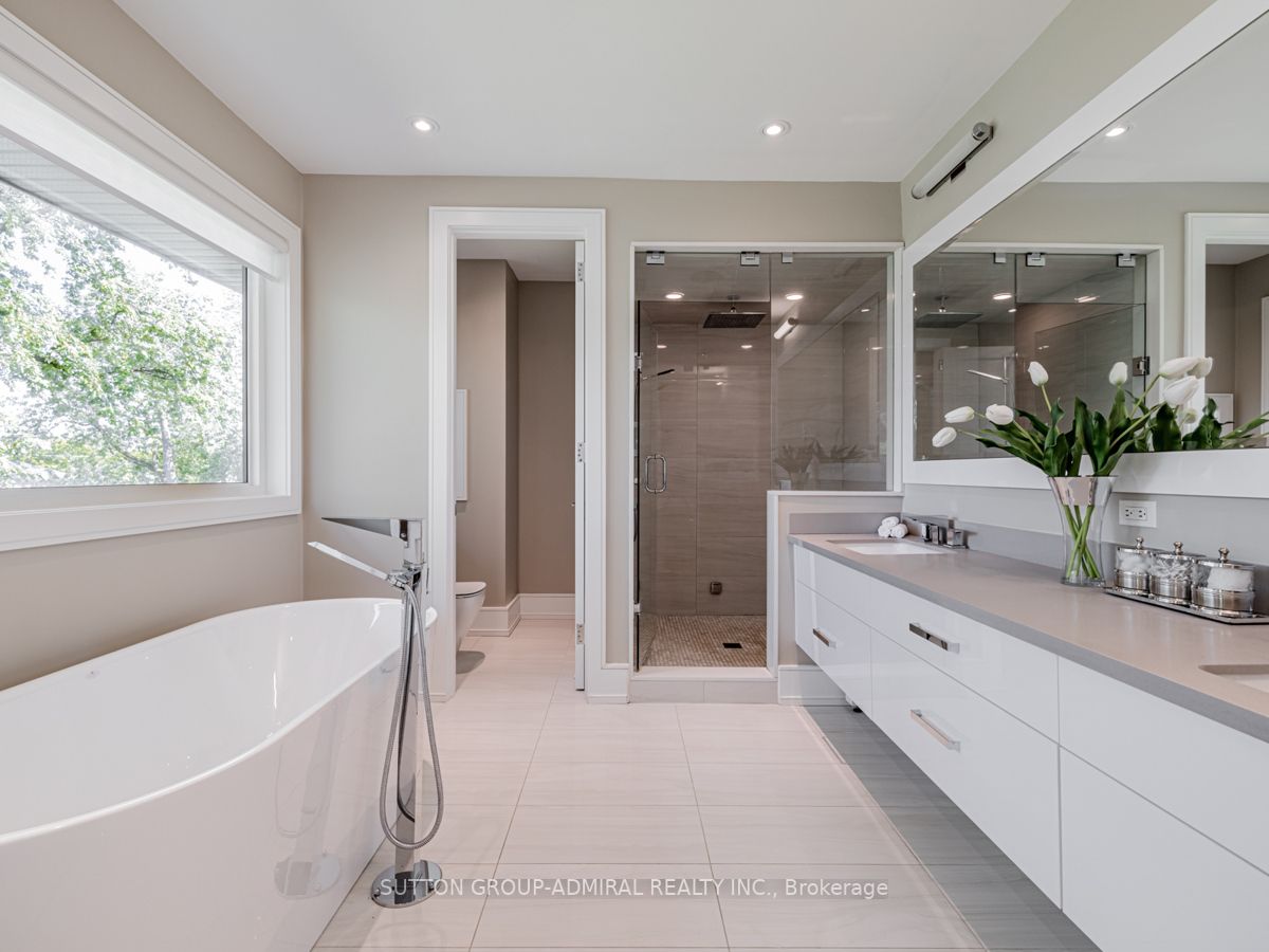 476 Deloraine Ave
