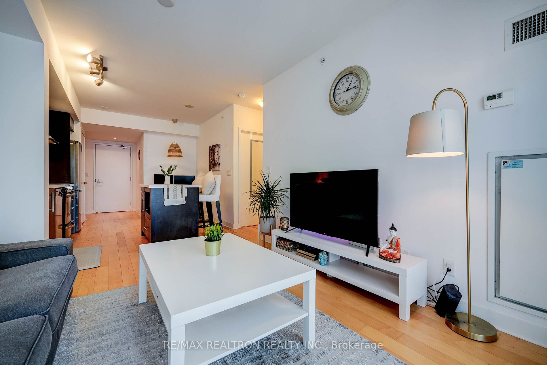 58 Orchard View Blvd, #1805