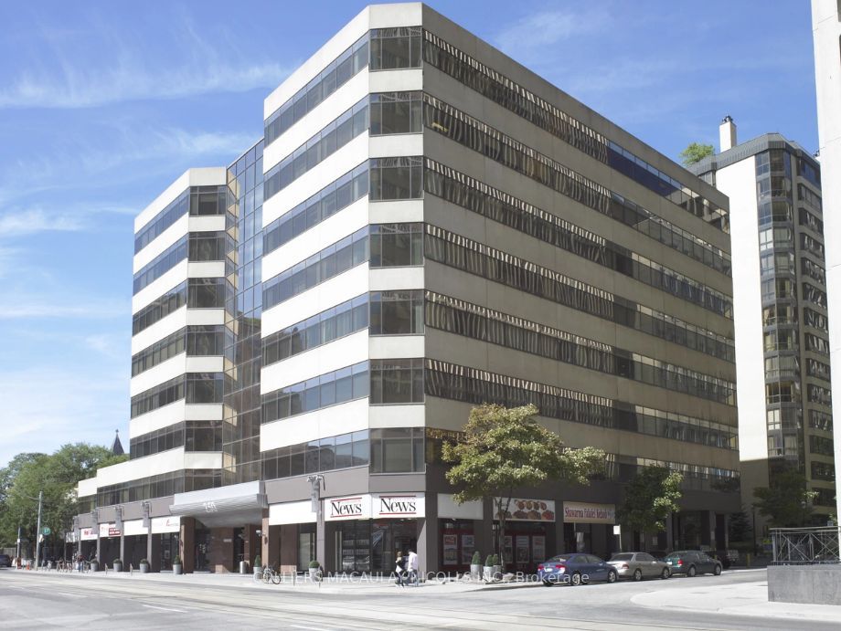 250 Dundas St W, #605