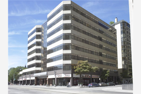 250 Dundas St, Toronto