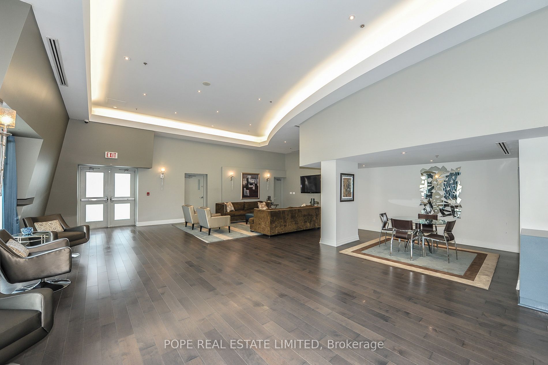 550 Queens Quay W, #505
