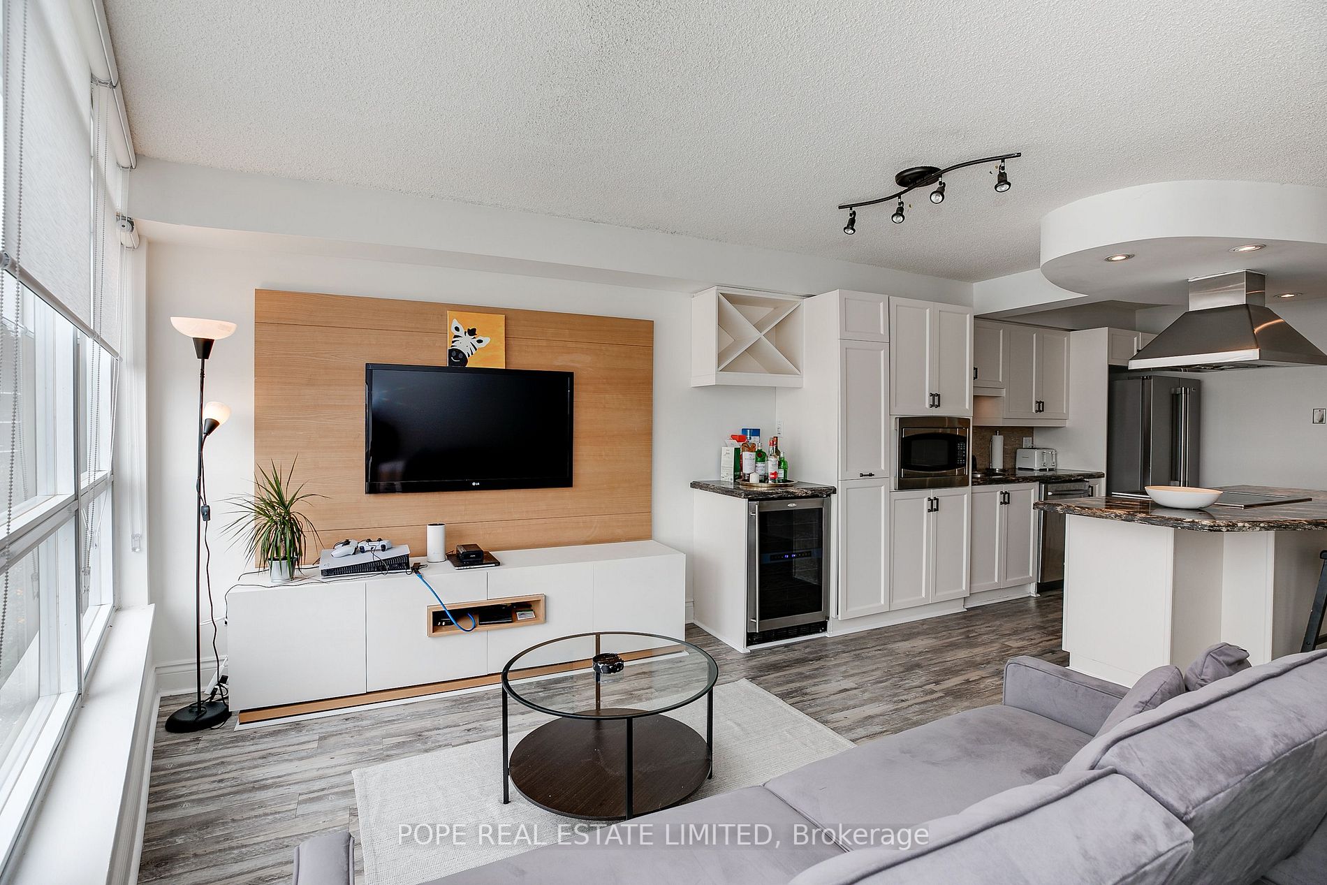550 Queens Quay W, #505
