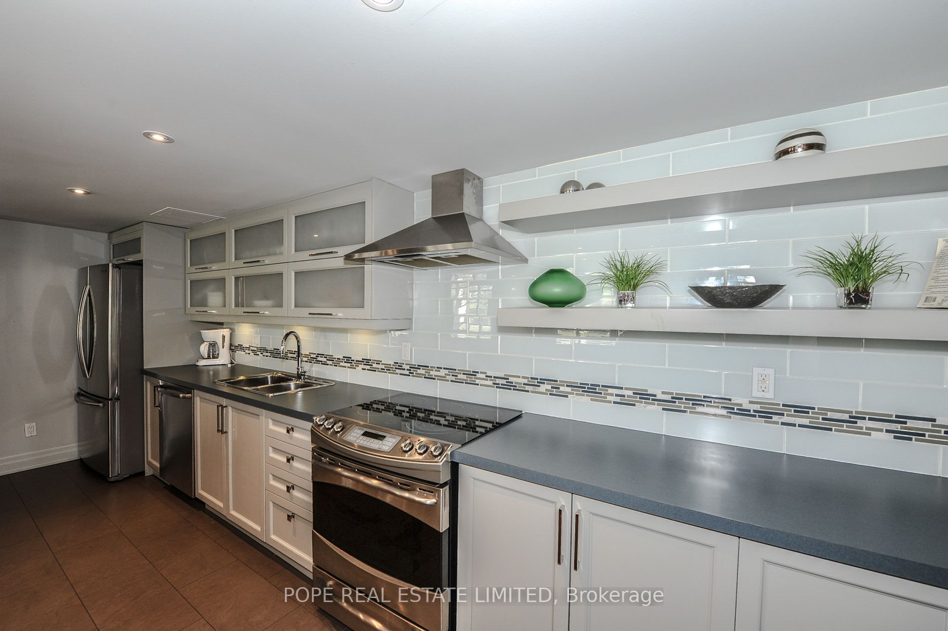 550 Queens Quay W, #505
