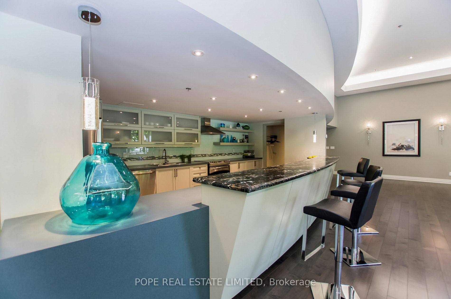 550 Queens Quay W, #505