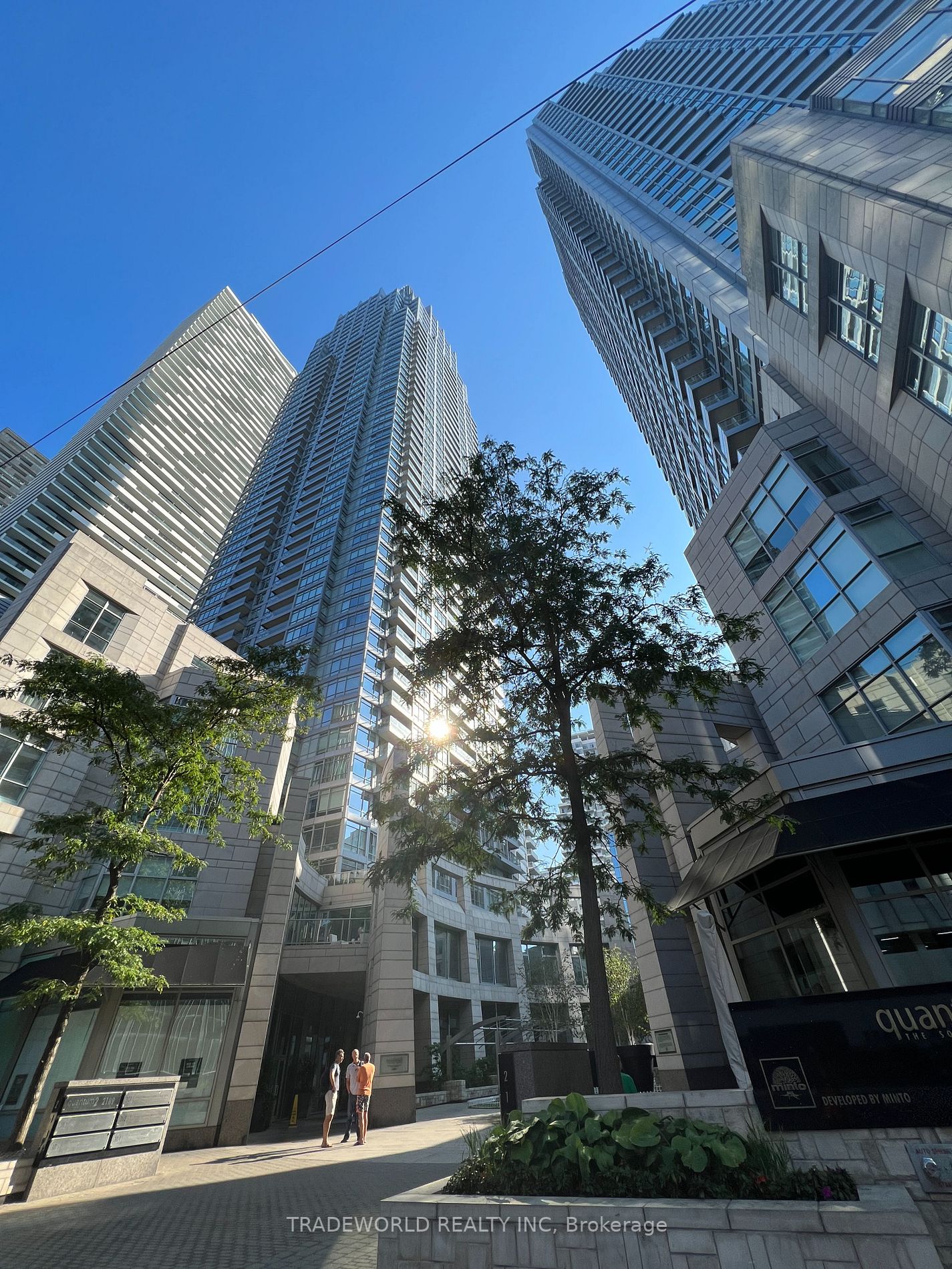2191 Yonge St, #1606