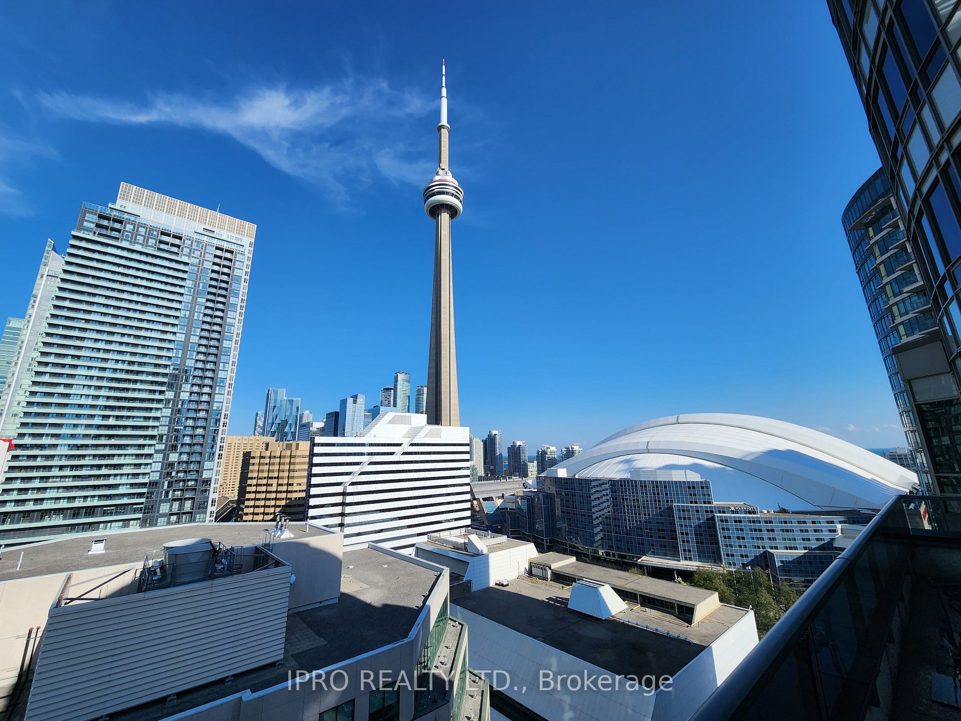 20 Blue Jays Way, #1601