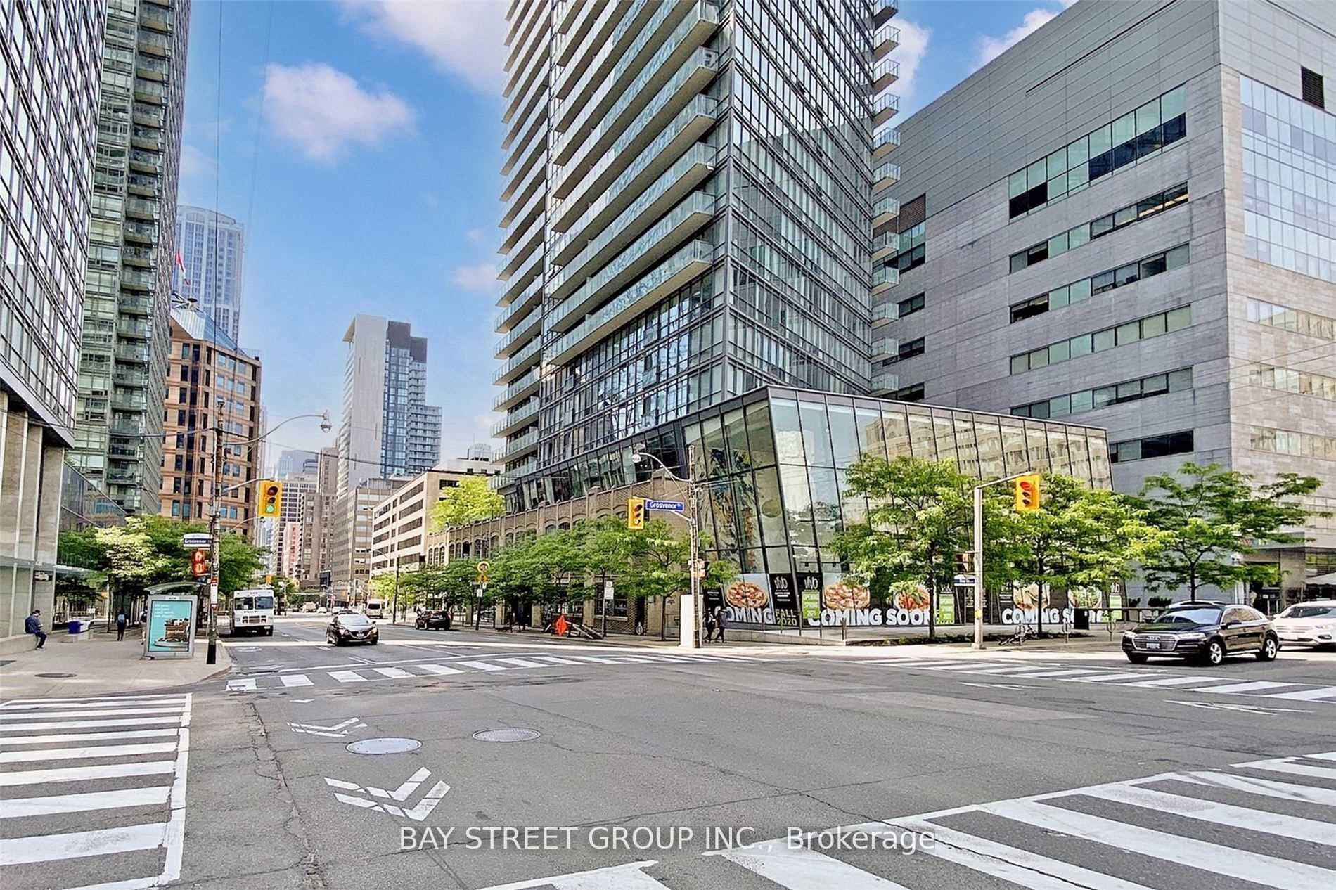 37 Grosvenor St, #305