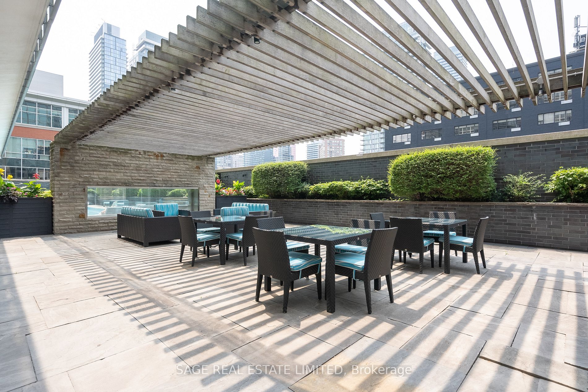 33 Charles St E, #3209