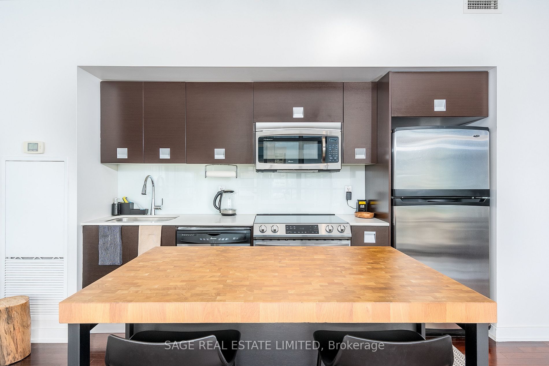 33 Charles St E, #3209