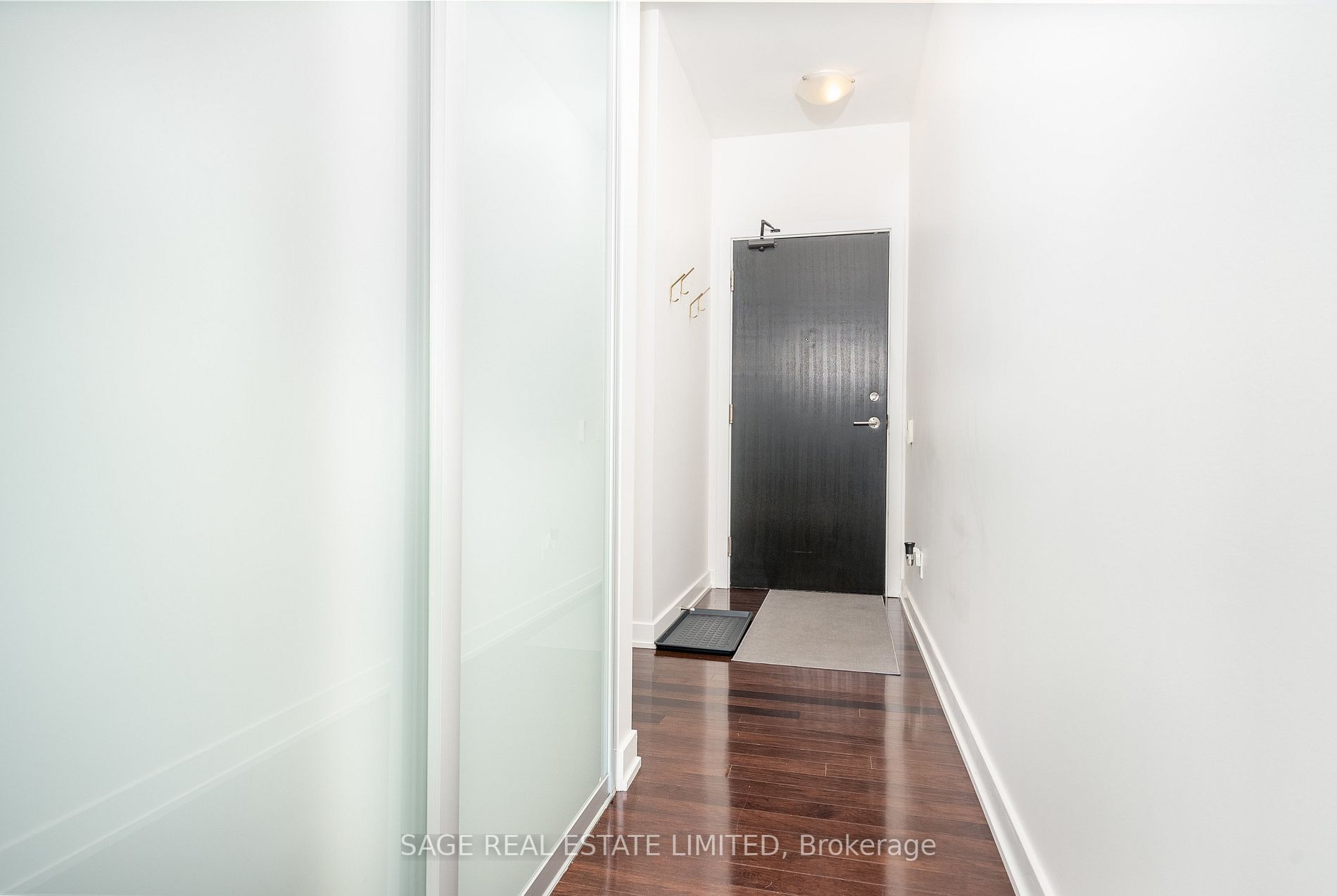 33 Charles St E, #3209