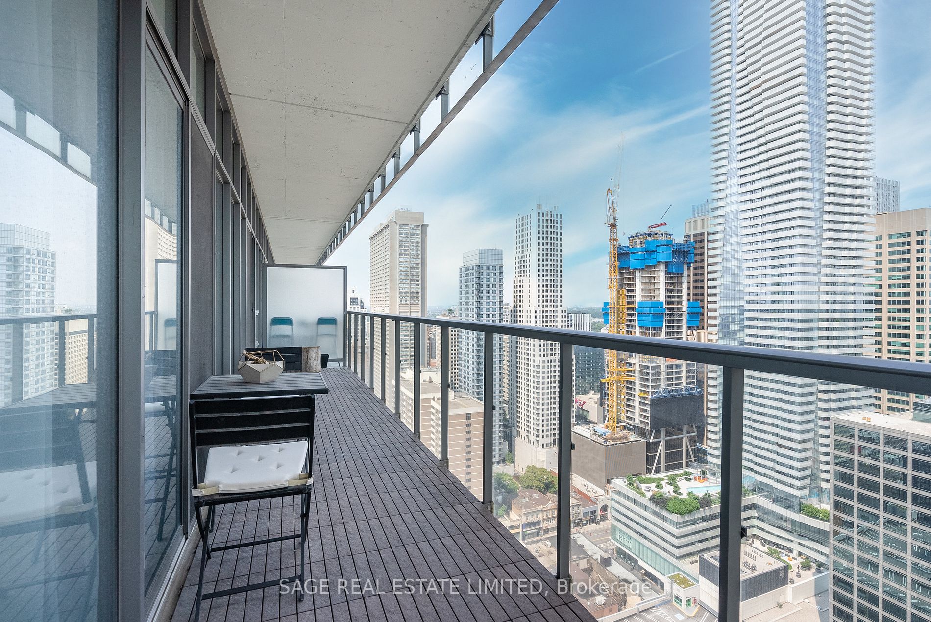 33 Charles St E, #3209