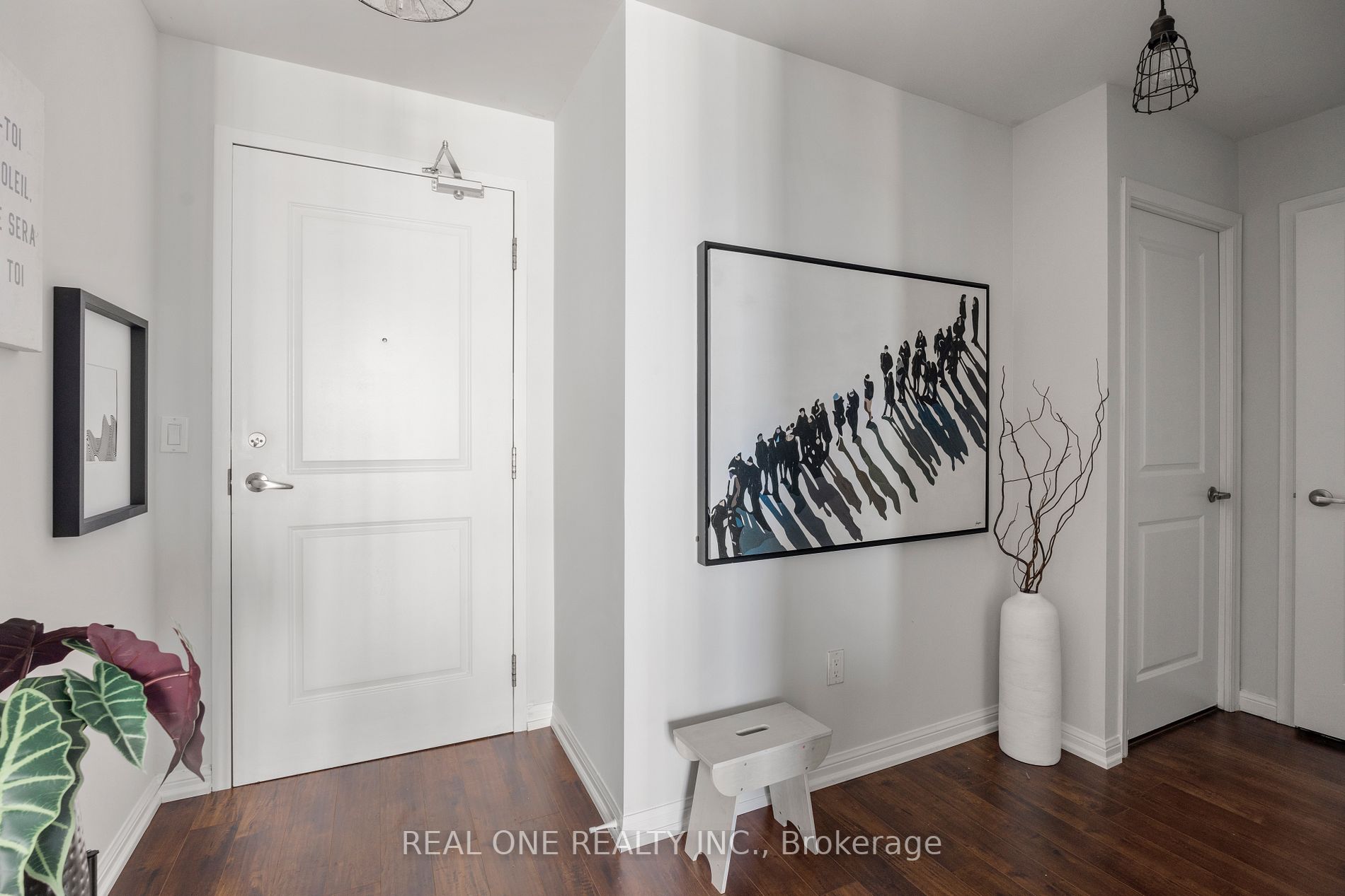 628 Fleet St, #1710
