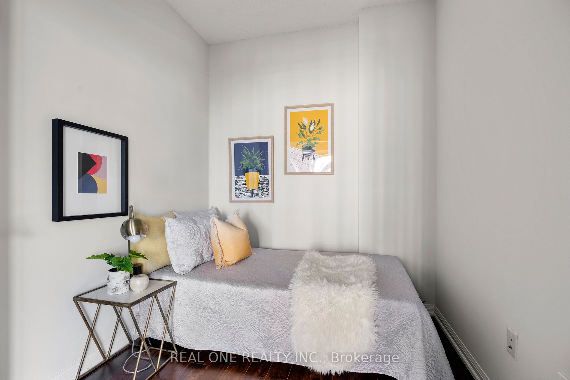 628 Fleet St, #1710
