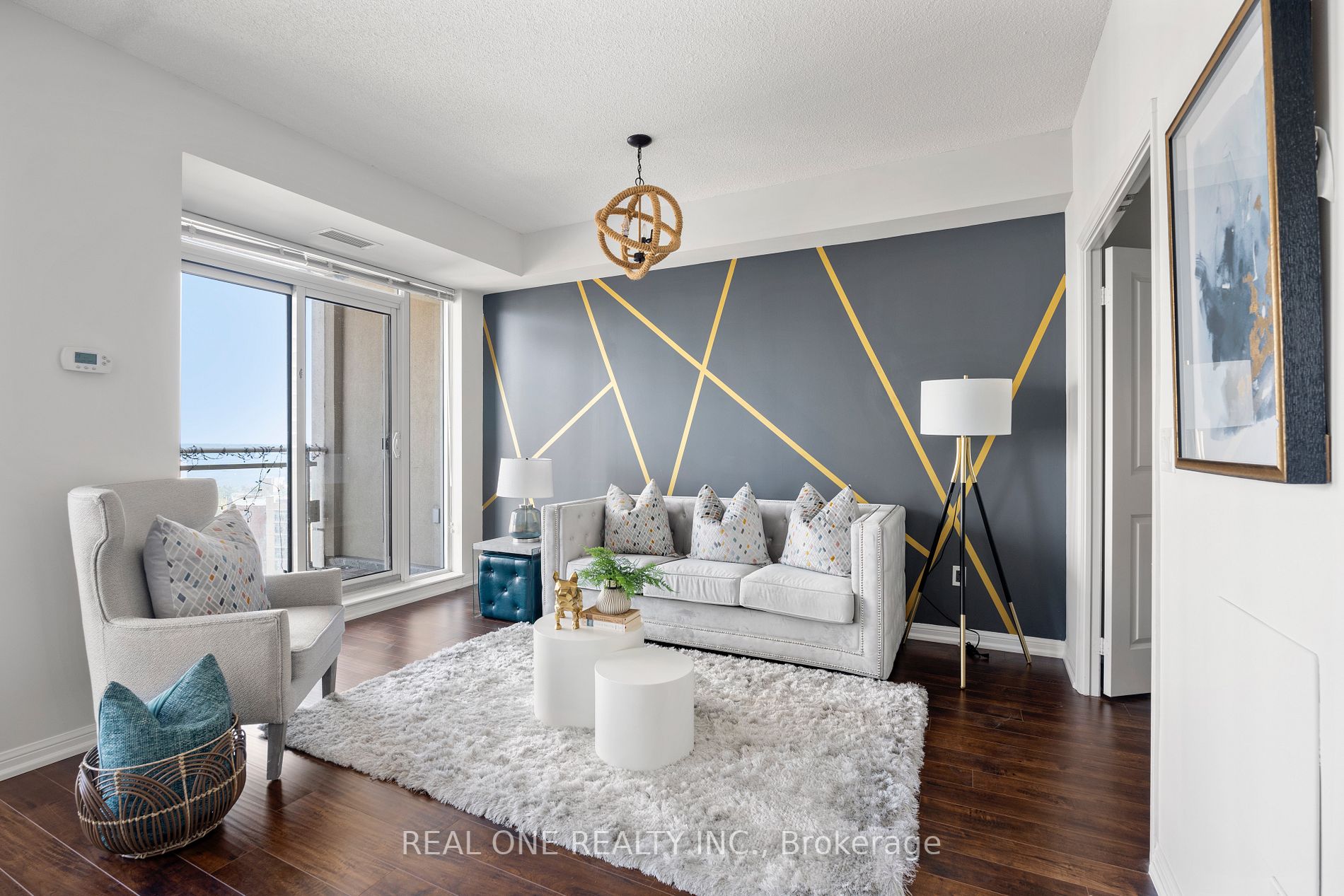 628 Fleet St, #1710