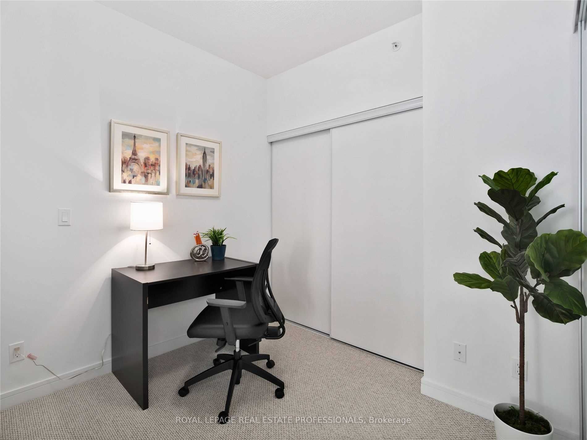 621 Sheppard Ave E, #526