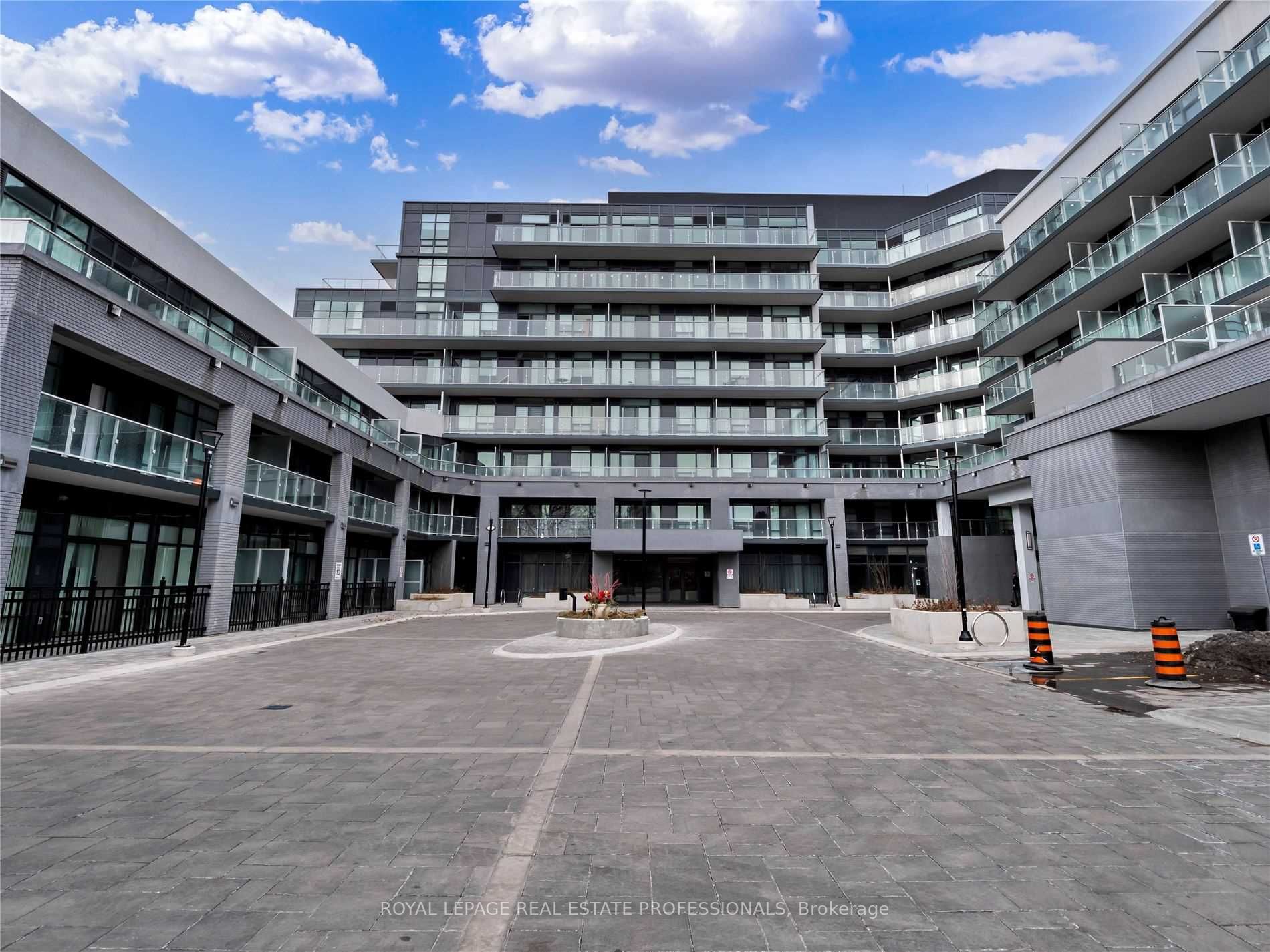 621 Sheppard Ave E, #526