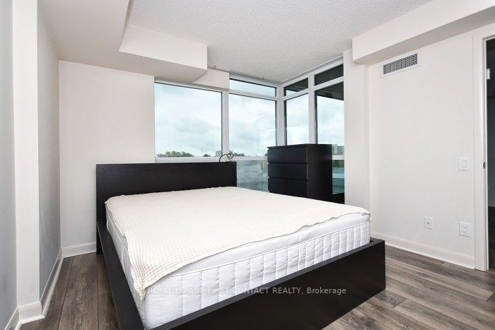 525 Wilson Ave, #405