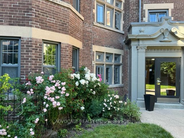 48 Lawton Blvd, #17