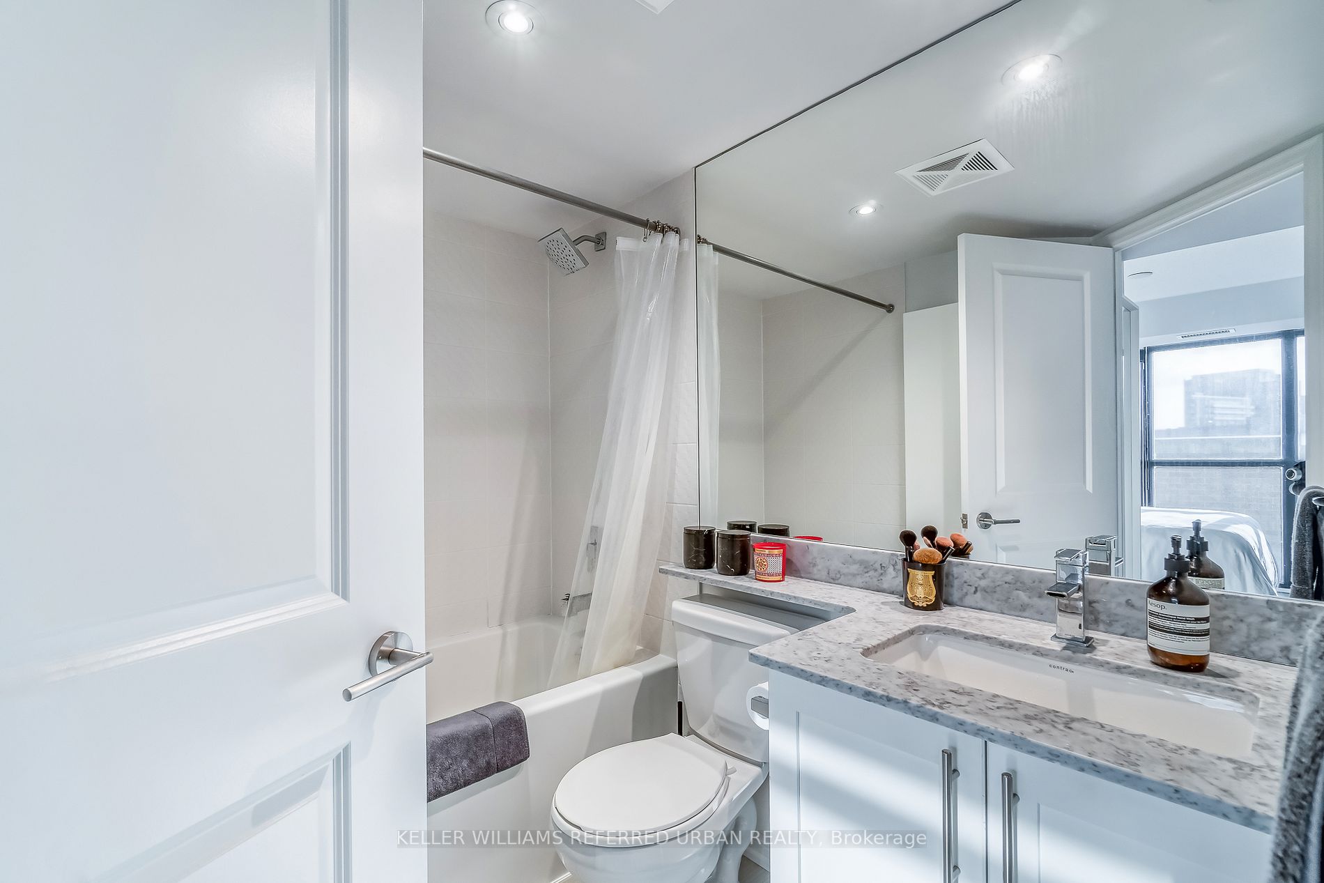 125 Western Battery Rd, #612