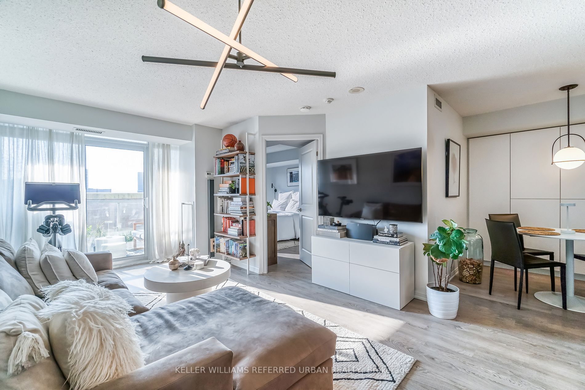 125 Western Battery Rd, #612