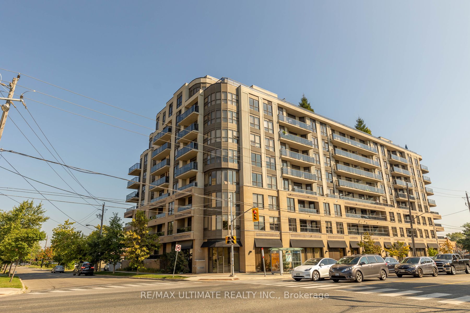 760 Sheppard Ave W, #302