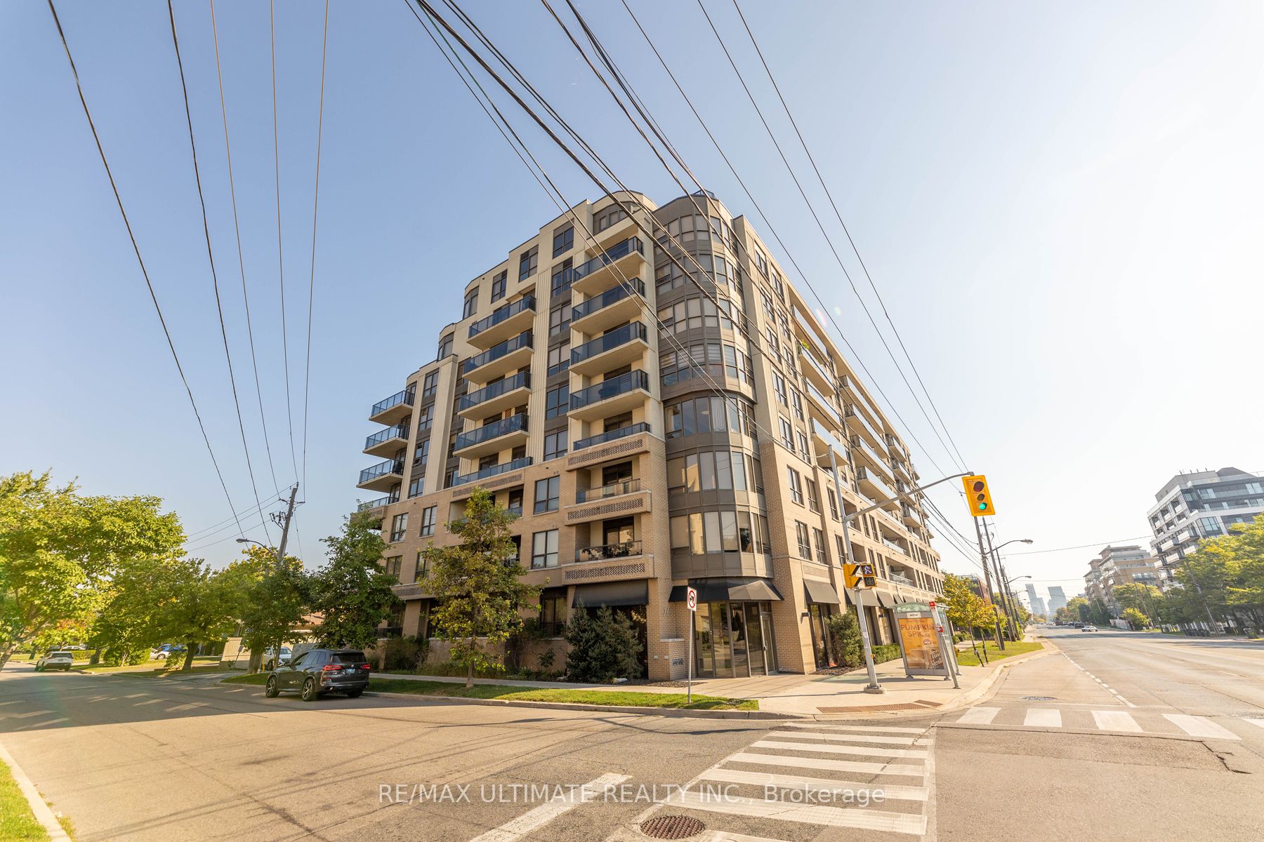 760 Sheppard Ave W, #302