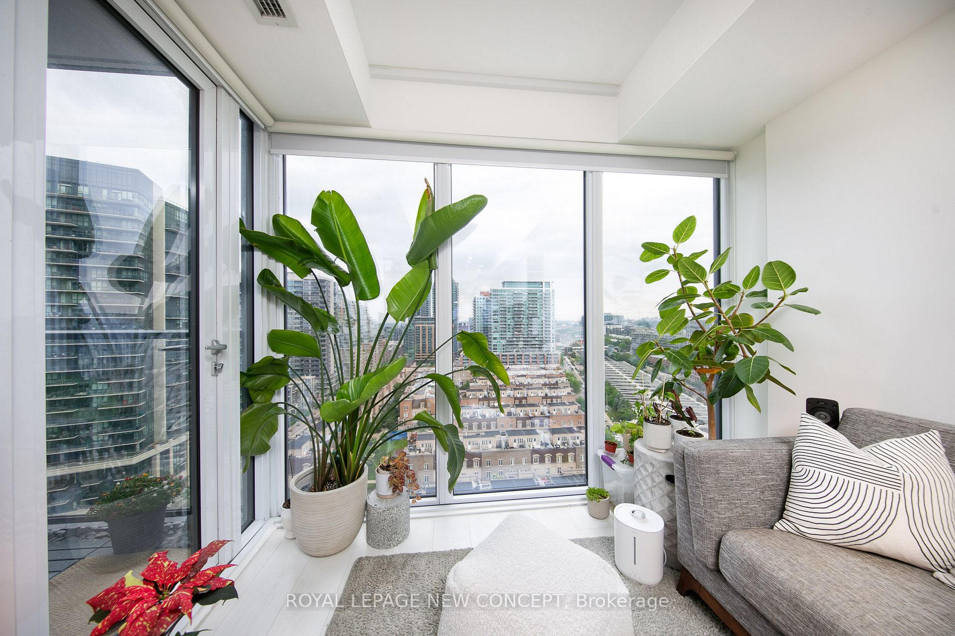 19 Western Battery Rd, #1715