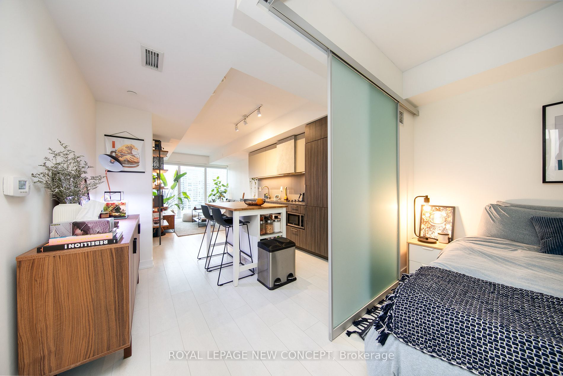 19 Western Battery Rd, #1715