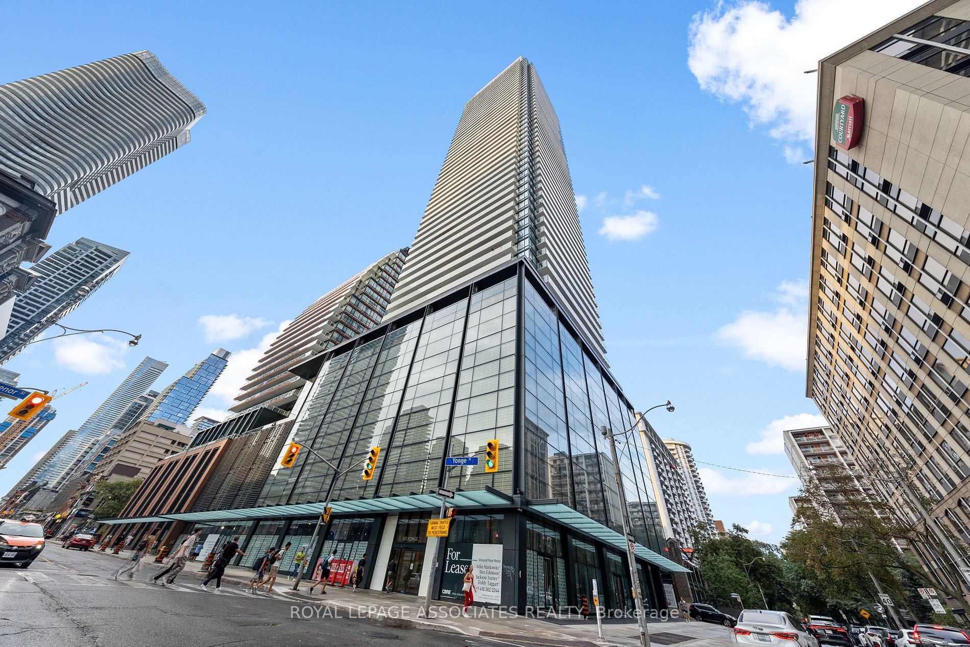 501 Yonge St, #1403
