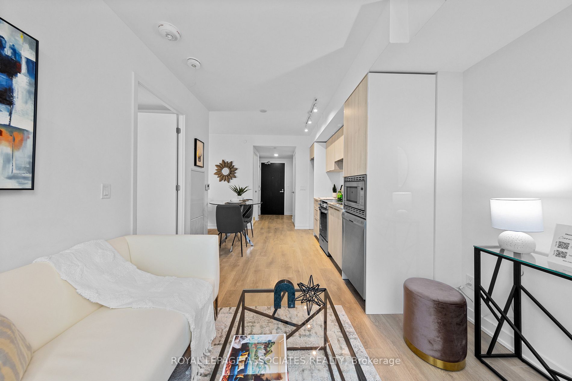 501 Yonge St, #1403
