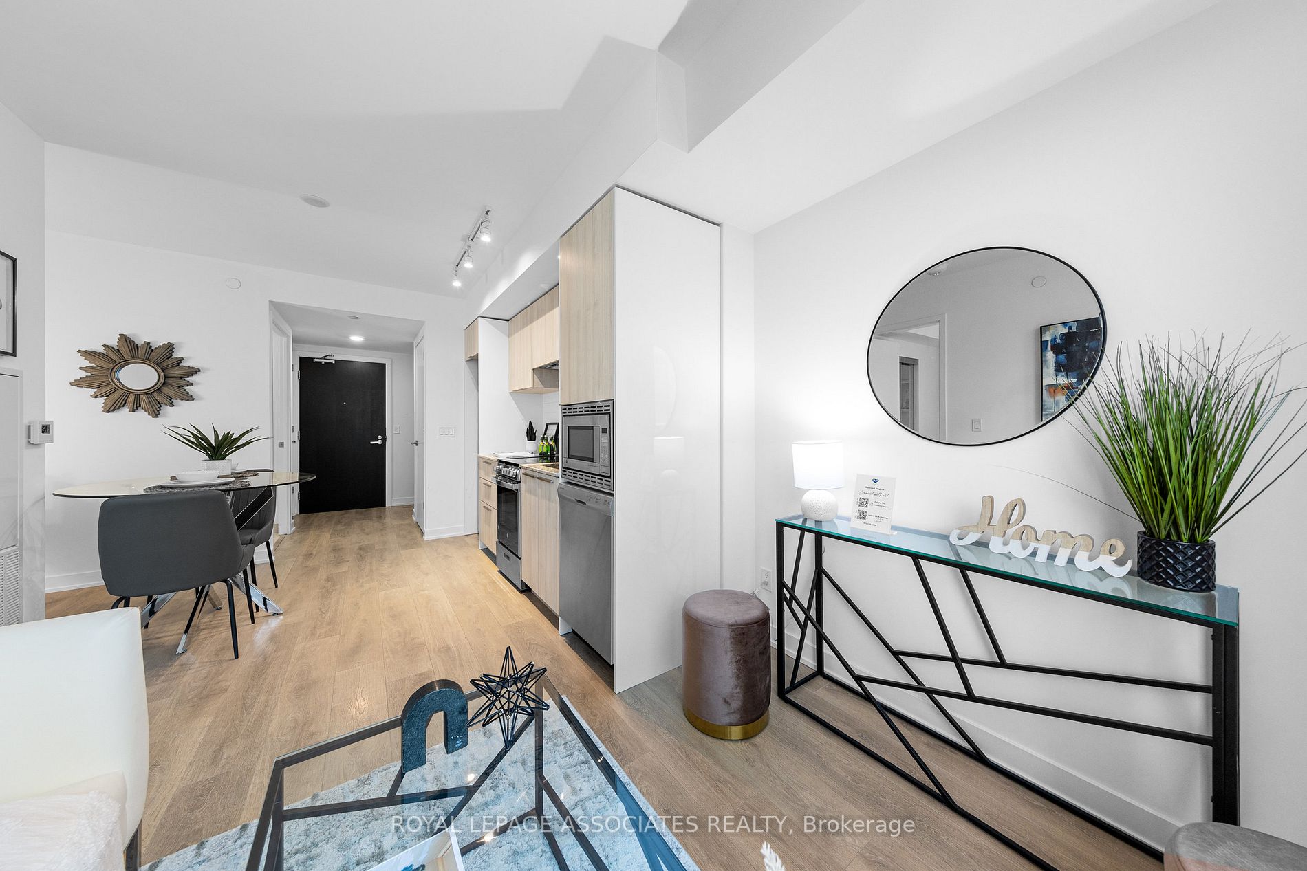 501 Yonge St, #1403
