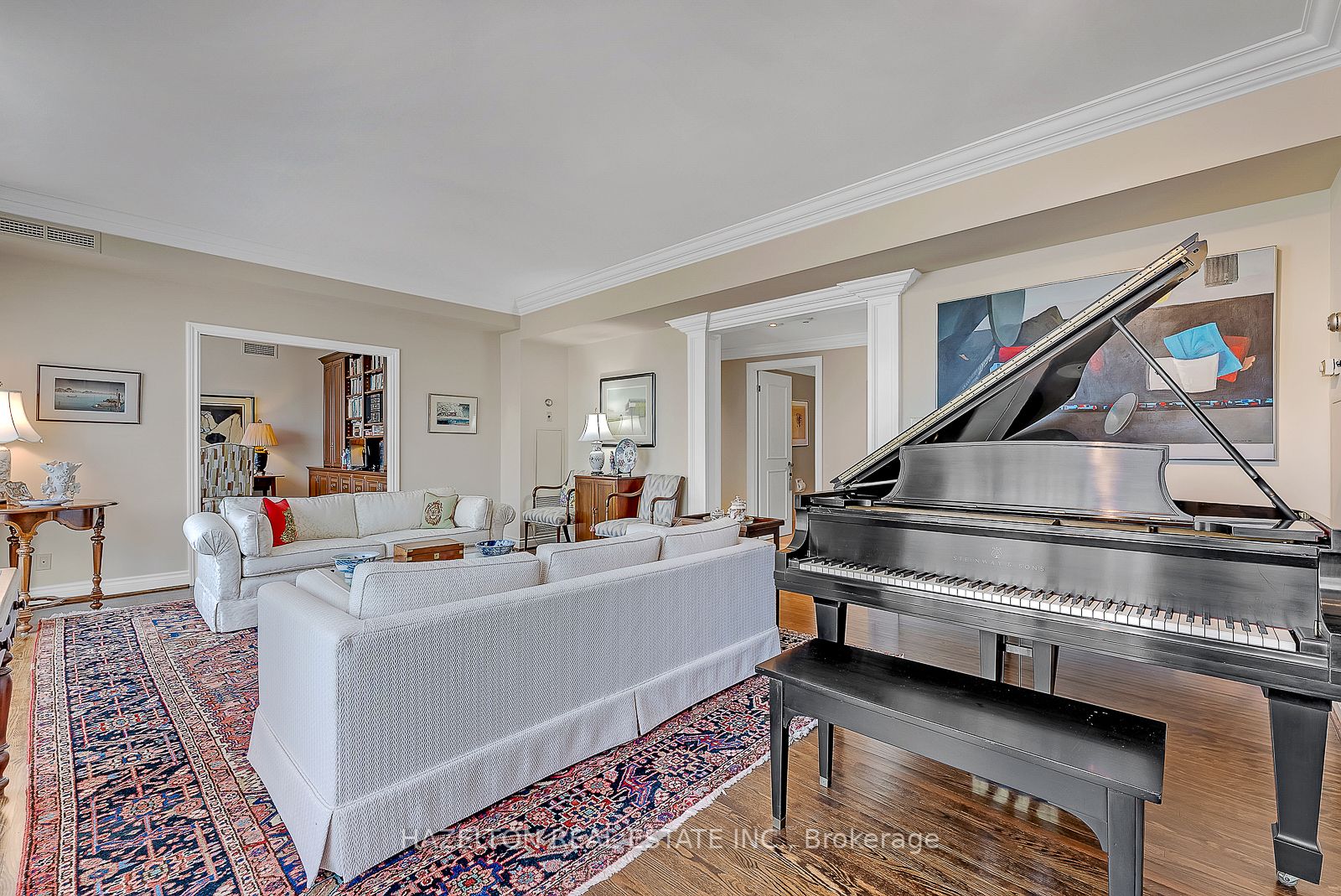 77 Avenue Rd, #515