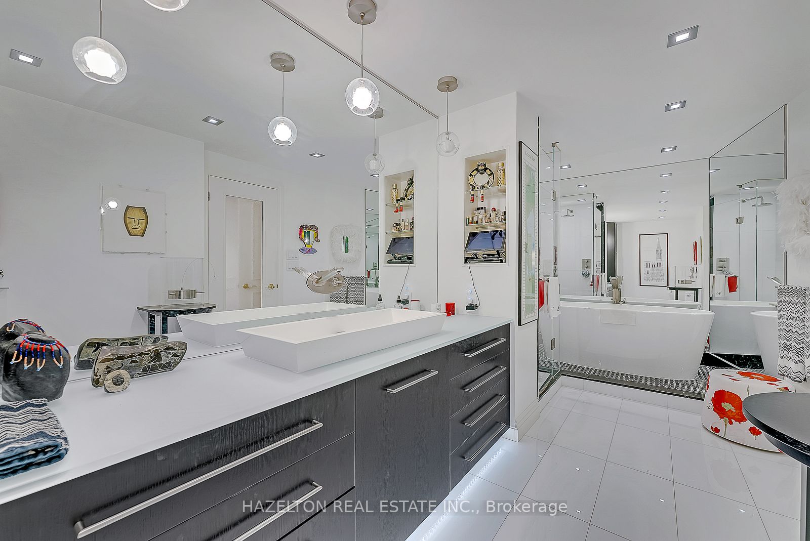 77 Avenue Rd, #515